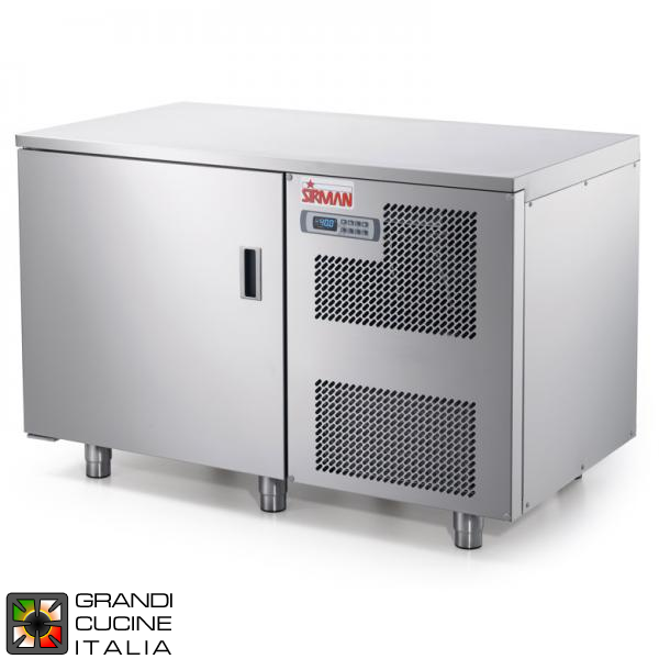  Abbattitore di temperatura per gelateria - 7 teglie GN 1/1 e 60x40.
Struttura esterna ed interna in acciaio inox AISI 304.