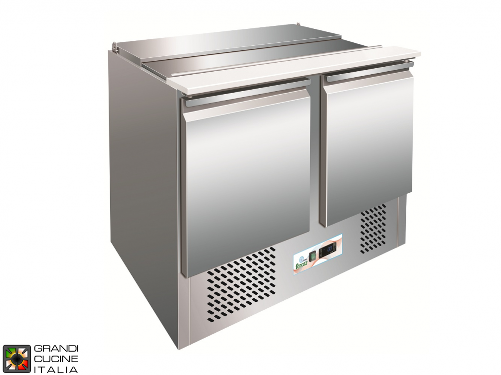  Refrigerated Saladette - GN 1/1 - Condiments Holder Capacity 3x GN 1/1 - Temperature +2°C / +8°C - Two Doors - Bottom Engine compartment - Smooth worktop - Static Refrigeration
