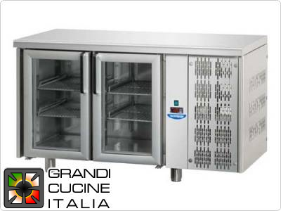  Refrigerated counters - GN 1/1 - Temperature 0°C / +10°C - Two doors - Engine compartment on the right - Smooth worktop  - Ventilated cooling -  Glass doors