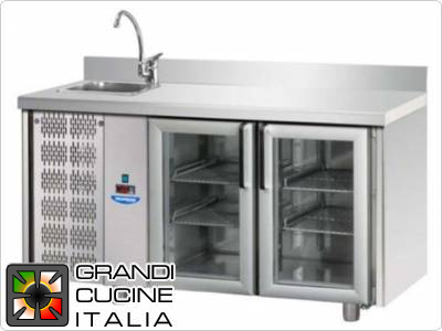  Refrigerated counters - GN 1/1 - Temperature 0°C / +10°C - Two doors - Engine compartment on the left - Worktop with sink and backsplash - Ventilated cooling -  Glass doors