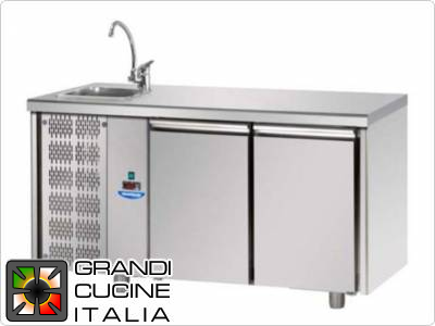  Refrigerated counters - GN 1/1 - Temperature 0°C / +10°C - Two doors - Engine compartment on the left - Worktop with sink - Ventilated cooling