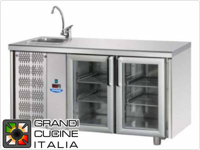  Refrigerated counters - GN 1/1 - Temperature 0°C / +10°C - Two doors - Engine compartment on the left - Worktop with sink - Ventilated cooling -  Glass doors