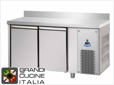 Refrigerated counters - GN 1/1 - Temperature -18°C / -22°C - Two doors - Engine compartment on the right - Worktop with splashback