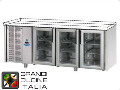  Refrigerated counters - GN 1/1 - Temperature 0°C / +10°C - Three doors - Engine compartment on the left - Without worktop  - Ventilated cooling -  Glass doors